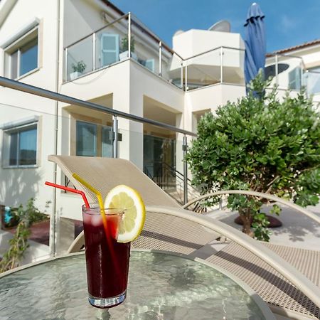 Villa Riverside Polis Luaran gambar